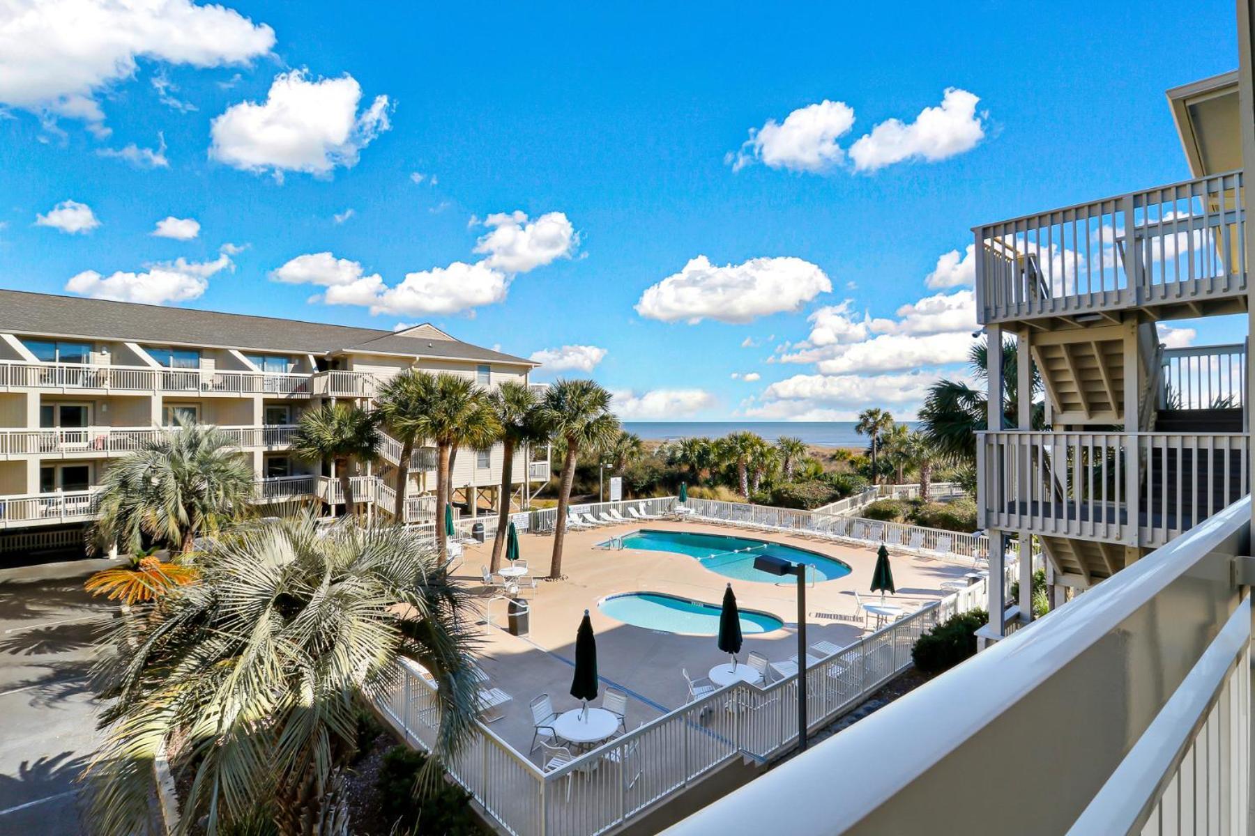 The Breakers #220 Beach Condo, Beautiful Ocean View At Coligny Beach, 4 N Forest Beach Drive Hilton Head, Walk To All Shops Restaurants, Renovated Jan 2024, Vacation Rental Hhi Llc Hilton Head Island Exterior foto